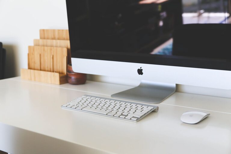 Top Tips for Organizing a Productive Home Office Space