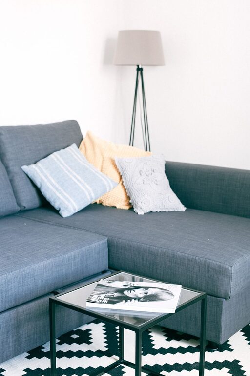 Tips for Creating a Cozy and Inviting Living Room Space
